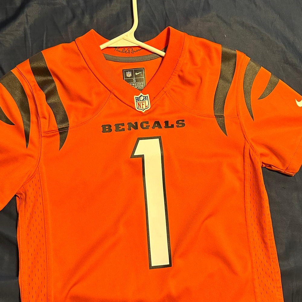 NFL Orange Bengals Jersey- Chase youth Small